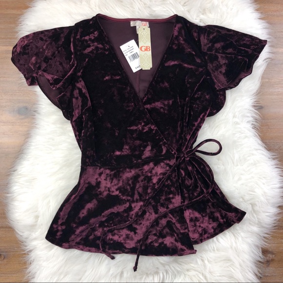 Gianni Bini Velvet Flutter Sleeve Wrap Top R527 - Picture 2 of 8